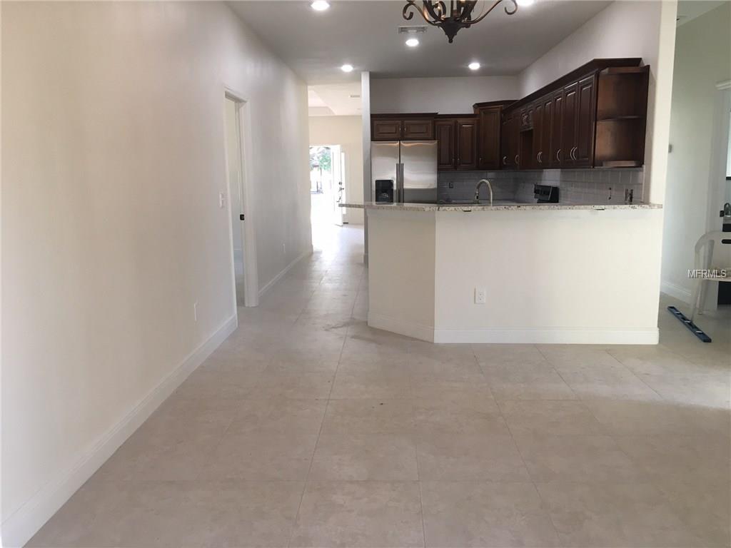 7209 S SPARKMAN STREET, TAMPA, Florida 33616, 3 Bedrooms Bedrooms, 4 Rooms Rooms,2 BathroomsBathrooms,Residential,For sale,SPARKMAN,T2911321