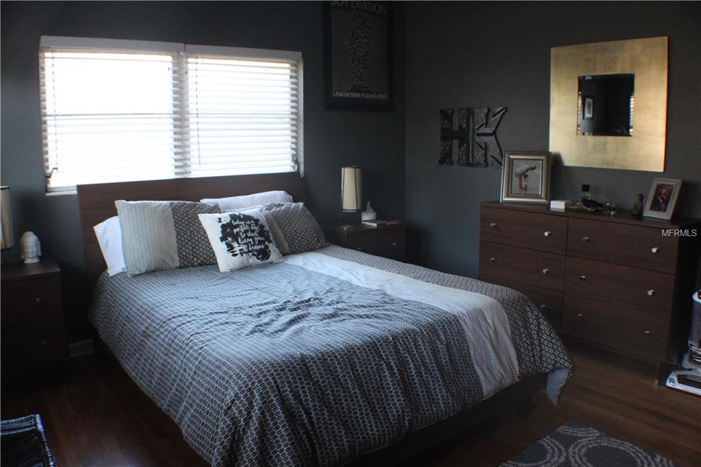 1575 APOPKA BOULEVARD, APOPKA, Florida 32703, 2 Bedrooms Bedrooms, 6 Rooms Rooms,1 BathroomBathrooms,Residential,For sale,APOPKA,O5554680