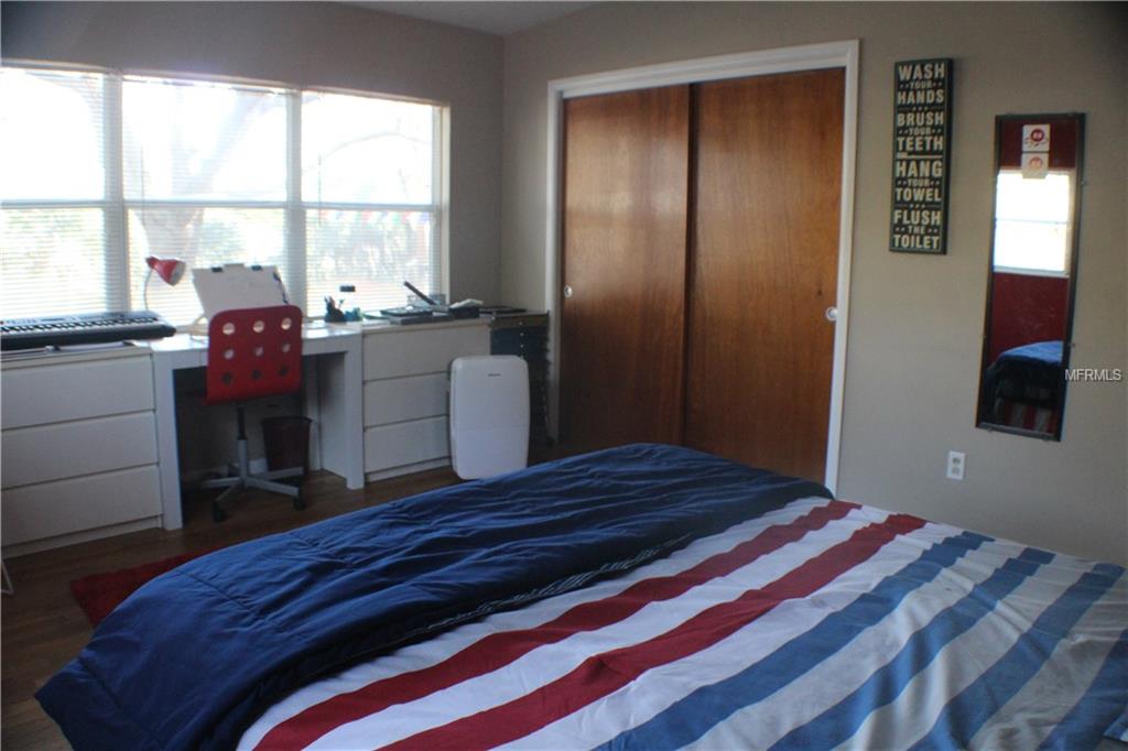 1575 APOPKA BOULEVARD, APOPKA, Florida 32703, 2 Bedrooms Bedrooms, 6 Rooms Rooms,1 BathroomBathrooms,Residential,For sale,APOPKA,O5554680