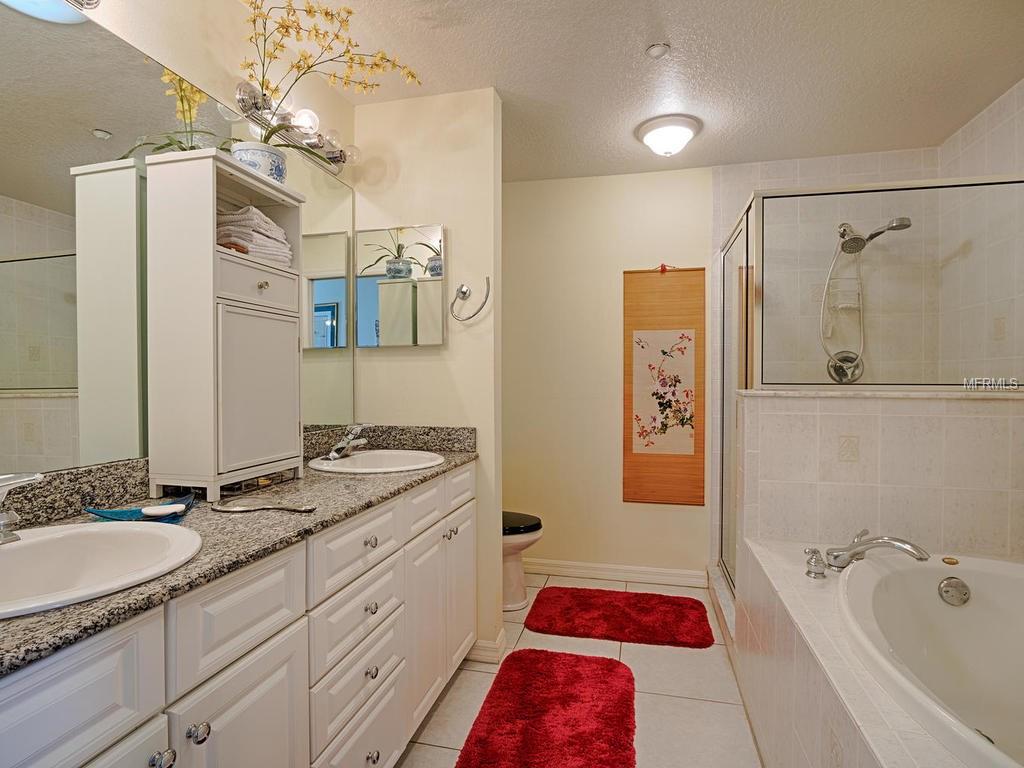 9933 GULF BOULEVARD, TREASURE ISLAND, Florida 33706, 3 Bedrooms Bedrooms, 4 Rooms Rooms,3 BathroomsBathrooms,Residential,For sale,GULF,U7844495