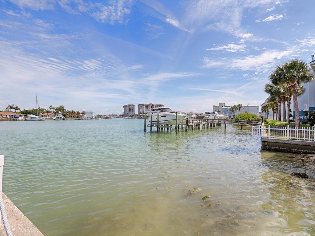 9933 GULF BOULEVARD, TREASURE ISLAND, Florida 33706, 3 Bedrooms Bedrooms, 4 Rooms Rooms,3 BathroomsBathrooms,Residential,For sale,GULF,U7844495