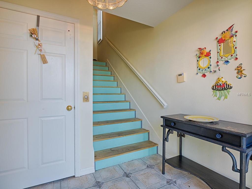 9933 GULF BOULEVARD, TREASURE ISLAND, Florida 33706, 3 Bedrooms Bedrooms, 4 Rooms Rooms,3 BathroomsBathrooms,Residential,For sale,GULF,U7844495