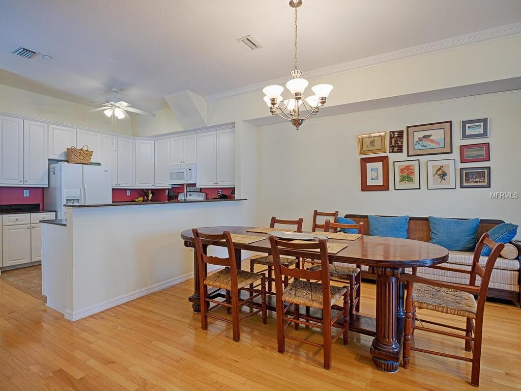 9933 GULF BOULEVARD, TREASURE ISLAND, Florida 33706, 3 Bedrooms Bedrooms, 4 Rooms Rooms,3 BathroomsBathrooms,Residential,For sale,GULF,U7844495