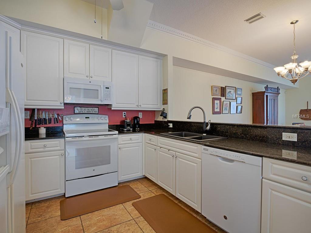 9933 GULF BOULEVARD, TREASURE ISLAND, Florida 33706, 3 Bedrooms Bedrooms, 4 Rooms Rooms,3 BathroomsBathrooms,Residential,For sale,GULF,U7844495