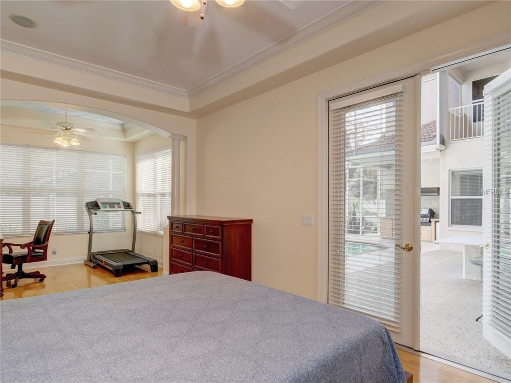 11407 W QUEENSWAY DRIVE, TEMPLE TERRACE, Florida 33617, 4 Bedrooms Bedrooms, 8 Rooms Rooms,4 BathroomsBathrooms,Residential,For sale,QUEENSWAY,T2927720