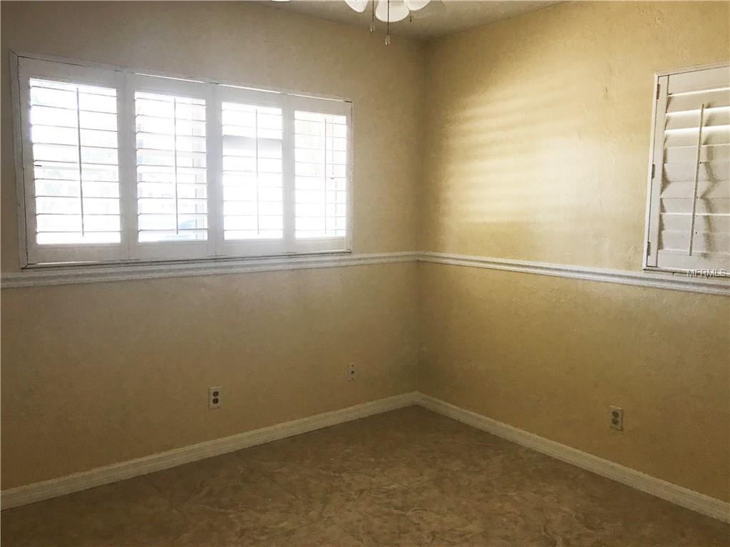 1548 CARSON CIRCLE NE, ST PETERSBURG, Florida 33703, 2 Bedrooms Bedrooms, 3 Rooms Rooms,1 BathroomBathrooms,Residential,For sale,CARSON,T2878171