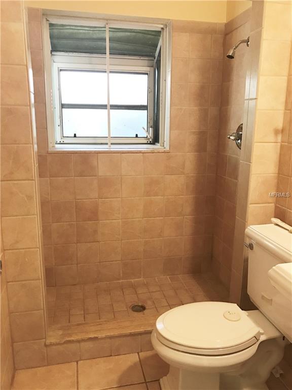 1548 CARSON CIRCLE NE, ST PETERSBURG, Florida 33703, 2 Bedrooms Bedrooms, 3 Rooms Rooms,1 BathroomBathrooms,Residential,For sale,CARSON,T2878171