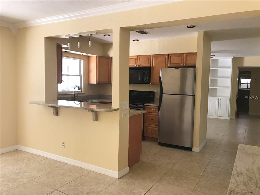 1548 CARSON CIRCLE NE, ST PETERSBURG, Florida 33703, 2 Bedrooms Bedrooms, 3 Rooms Rooms,1 BathroomBathrooms,Residential,For sale,CARSON,T2878171