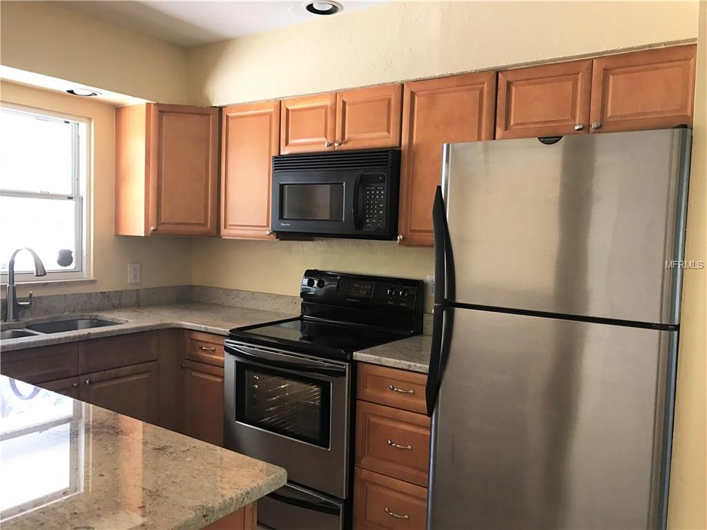 1548 CARSON CIRCLE NE, ST PETERSBURG, Florida 33703, 2 Bedrooms Bedrooms, 3 Rooms Rooms,1 BathroomBathrooms,Residential,For sale,CARSON,T2878171