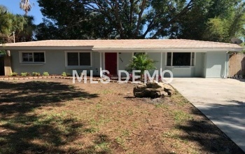 1548 CARSON CIRCLE NE, ST PETERSBURG, Florida 33703, 2 Bedrooms Bedrooms, 3 Rooms Rooms,1 BathroomBathrooms,Residential,For sale,CARSON,T2878171