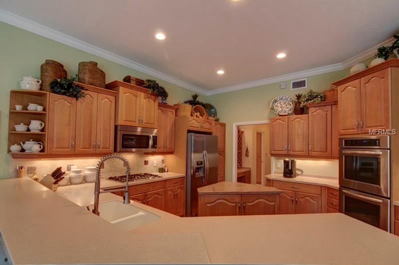 7048 STANHOPE PLACE, UNIVERSITY PARK, Florida 34201, 4 Bedrooms Bedrooms, 11 Rooms Rooms,3 BathroomsBathrooms,Residential,For sale,STANHOPE,A4192622