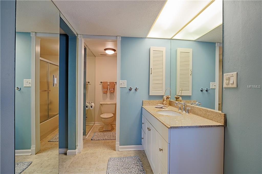 661 POINSETTIA AVENUE, CLEARWATER BEACH, Florida 33767, 2 Bedrooms Bedrooms, 4 Rooms Rooms,2 BathroomsBathrooms,Residential,For sale,POINSETTIA,U7841204