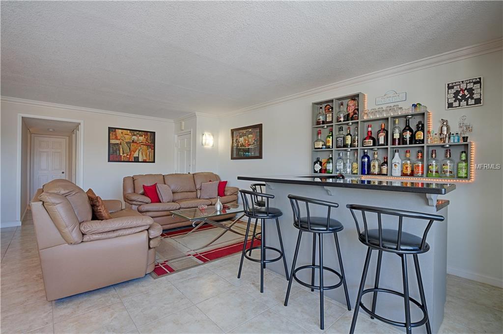 661 POINSETTIA AVENUE, CLEARWATER BEACH, Florida 33767, 2 Bedrooms Bedrooms, 4 Rooms Rooms,2 BathroomsBathrooms,Residential,For sale,POINSETTIA,U7841204