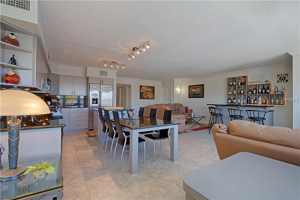 661 POINSETTIA AVENUE, CLEARWATER BEACH, Florida 33767, 2 Bedrooms Bedrooms, 4 Rooms Rooms,2 BathroomsBathrooms,Residential,For sale,POINSETTIA,U7841204