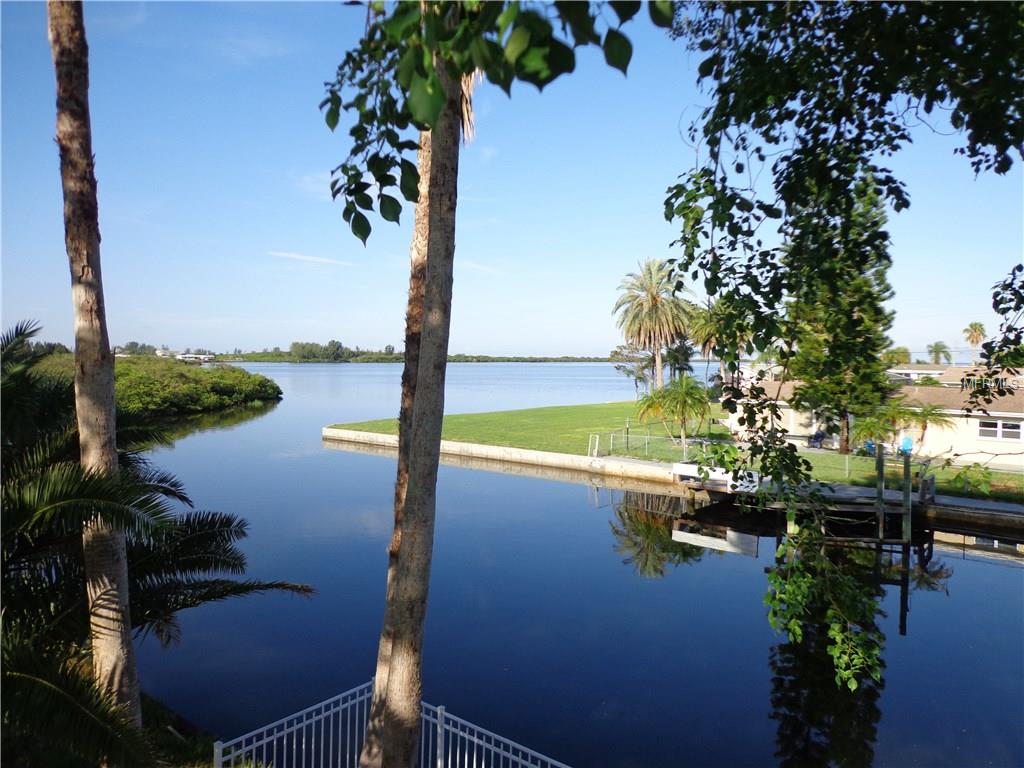 13519 OUTBOARD COURT, HUDSON, Florida 34667, 4 Bedrooms Bedrooms, 10 Rooms Rooms,3 BathroomsBathrooms,Residential,For sale,OUTBOARD,W7636367