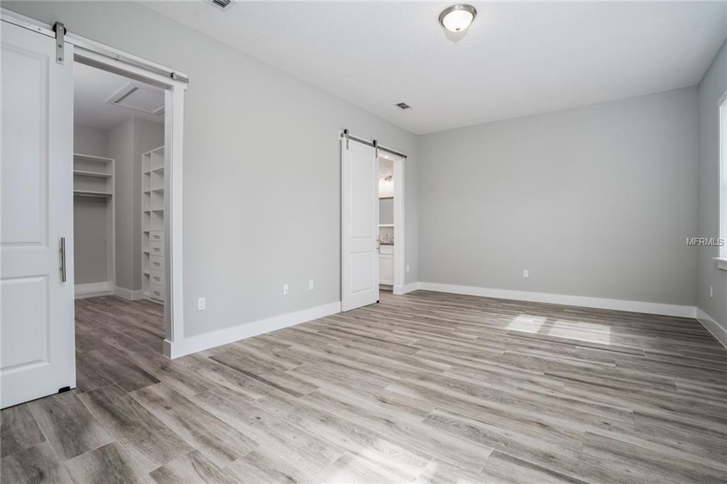 480 LAKE ROAD, LAKE MARY, Florida 32746, 4 Bedrooms Bedrooms, 10 Rooms Rooms,3 BathroomsBathrooms,Residential,For sale,LAKE,O5560406