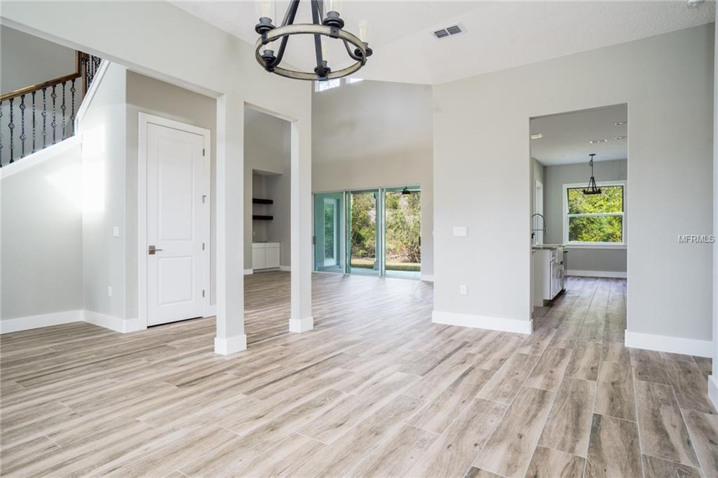 480 LAKE ROAD, LAKE MARY, Florida 32746, 4 Bedrooms Bedrooms, 10 Rooms Rooms,3 BathroomsBathrooms,Residential,For sale,LAKE,O5560406