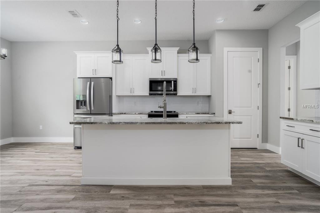 480 LAKE ROAD, LAKE MARY, Florida 32746, 4 Bedrooms Bedrooms, 10 Rooms Rooms,3 BathroomsBathrooms,Residential,For sale,LAKE,O5560406