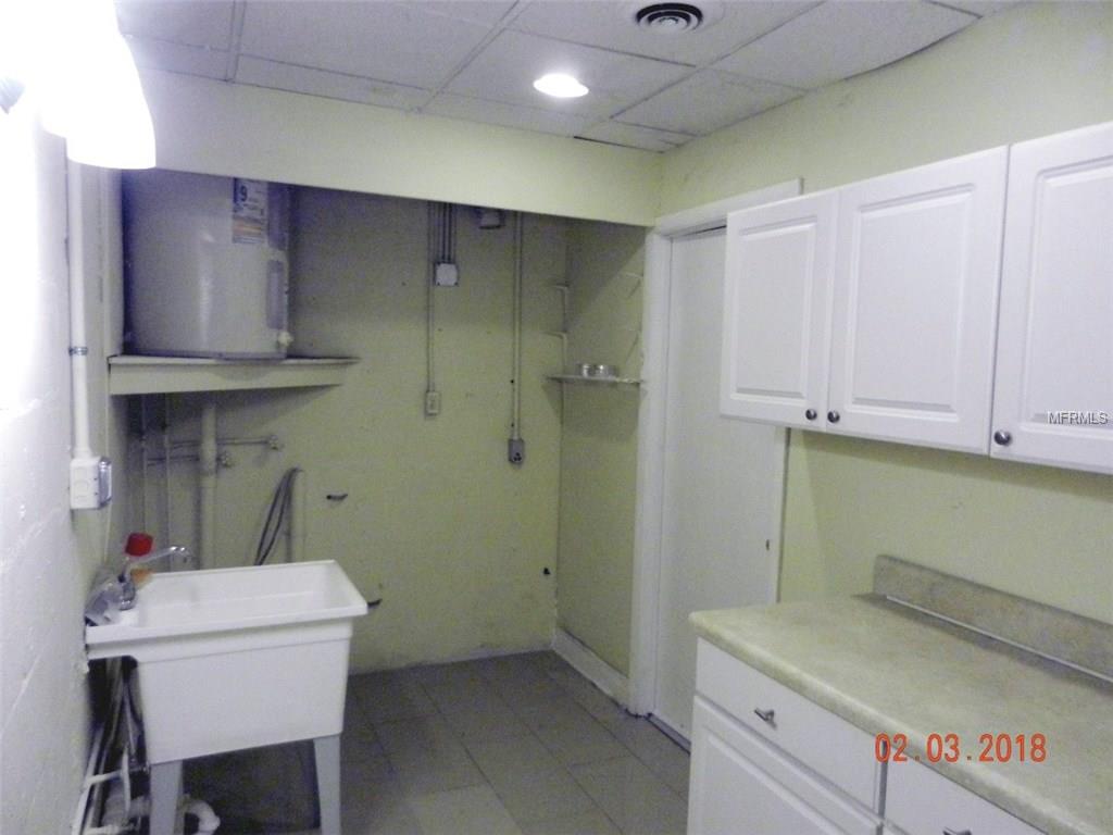 1600 FRUITWOOD DRIVE, CLEARWATER, Florida 33756, 3 Bedrooms Bedrooms, 7 Rooms Rooms,3 BathroomsBathrooms,Residential,For sale,FRUITWOOD,T2927722