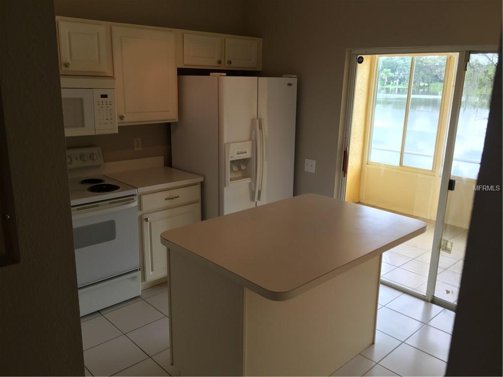 2472 LAKE WOODBERRY CIRCLE, BRANDON, Florida 33510, 2 Bedrooms Bedrooms, 6 Rooms Rooms,1 BathroomBathrooms,Residential,For sale,LAKE WOODBERRY,T2928285