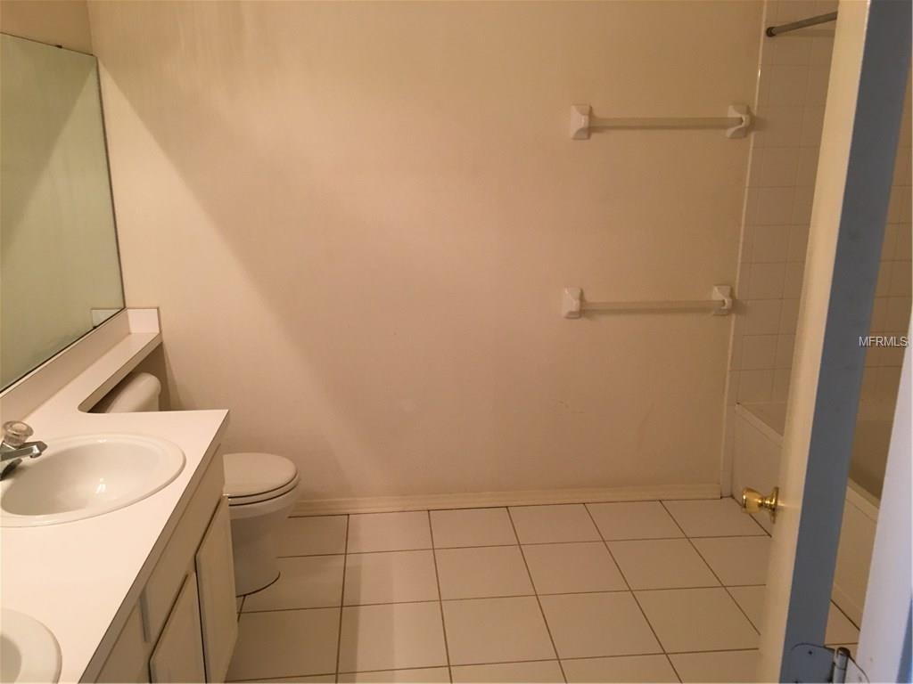 2472 LAKE WOODBERRY CIRCLE, BRANDON, Florida 33510, 2 Bedrooms Bedrooms, 6 Rooms Rooms,1 BathroomBathrooms,Residential,For sale,LAKE WOODBERRY,T2928285