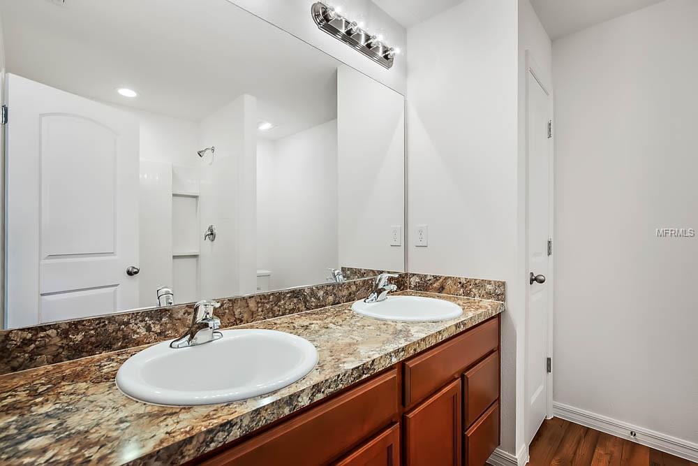 11823 WINTERSET COVE DRIVE, RIVERVIEW, Florida 33579, 5 Bedrooms Bedrooms, 7 Rooms Rooms,3 BathroomsBathrooms,Residential,For sale,WINTERSET COVE,T2928416