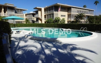 615 10TH AVENUE NE, ST PETERSBURG, Florida 33701, 1 Bedroom Bedrooms, 3 Rooms Rooms,1 BathroomBathrooms,Residential,For sale,10TH,U7845082