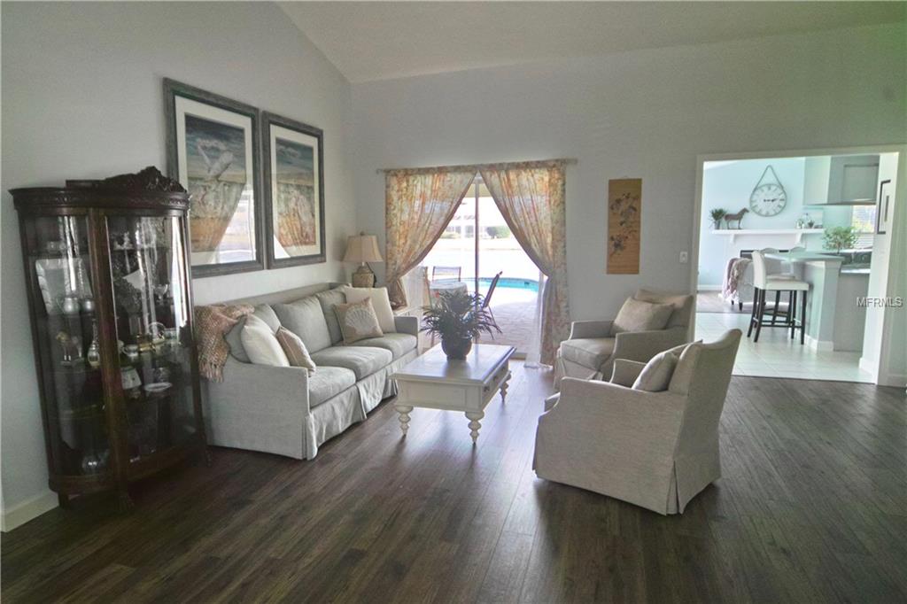 5749 CARRIAGE DR, SARASOTA, Florida 34243, 3 Bedrooms Bedrooms, 8 Rooms Rooms,2 BathroomsBathrooms,Residential,For sale,CARRIAGE DR,A4208474