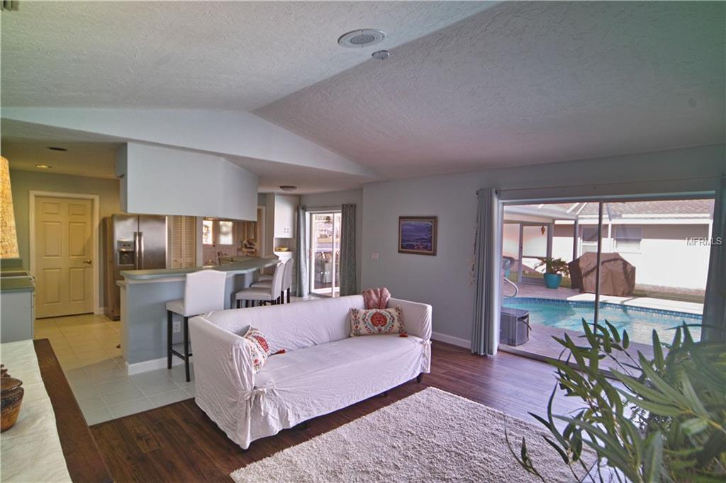 5749 CARRIAGE DR, SARASOTA, Florida 34243, 3 Bedrooms Bedrooms, 8 Rooms Rooms,2 BathroomsBathrooms,Residential,For sale,CARRIAGE DR,A4208474