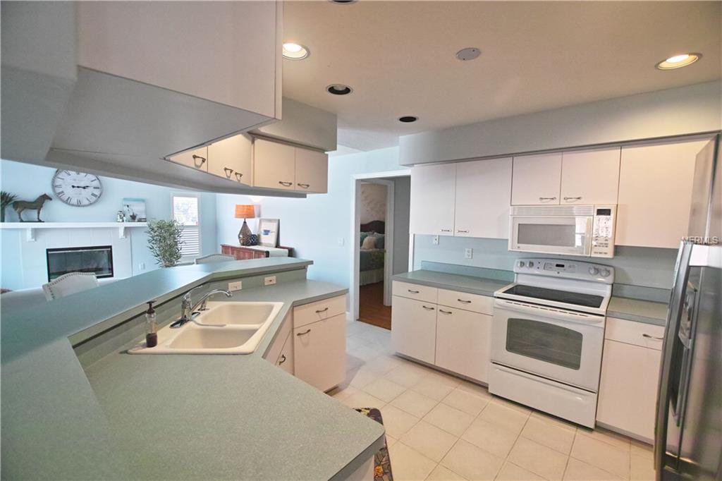 5749 CARRIAGE DR, SARASOTA, Florida 34243, 3 Bedrooms Bedrooms, 8 Rooms Rooms,2 BathroomsBathrooms,Residential,For sale,CARRIAGE DR,A4208474