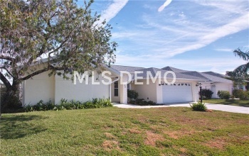 5749 CARRIAGE DR, SARASOTA, Florida 34243, 3 Bedrooms Bedrooms, 8 Rooms Rooms,2 BathroomsBathrooms,Residential,For sale,CARRIAGE DR,A4208474