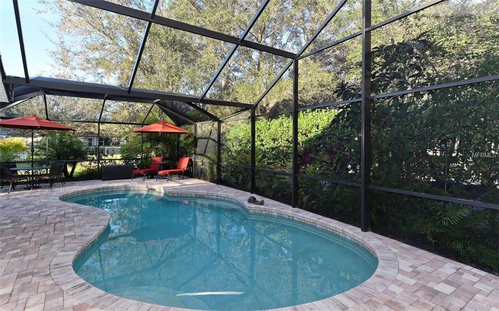 6401 GOLDEN LEAF COURT, LAKEWOOD RANCH, Florida 34202, 3 Bedrooms Bedrooms, 8 Rooms Rooms,2 BathroomsBathrooms,Residential,For sale,GOLDEN LEAF,A4209361