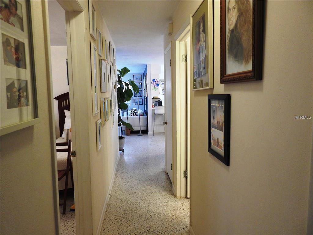 1027 E UNIVERSITY AVENUE, DELAND, Florida 32724, 3 Bedrooms Bedrooms, 6 Rooms Rooms,2 BathroomsBathrooms,Residential,For sale,UNIVERSITY,V4722879