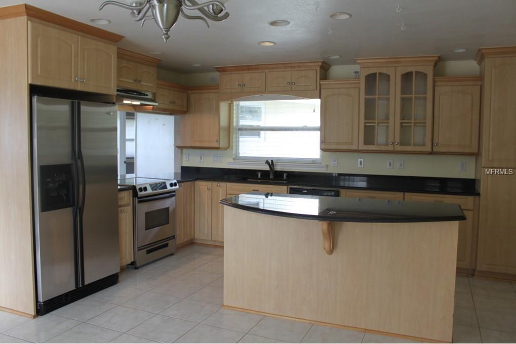 523 SUNSET LANE, AUBURNDALE, Florida 33823, 2 Bedrooms Bedrooms, 5 Rooms Rooms,2 BathroomsBathrooms,Residential,For sale,SUNSET,L4725553