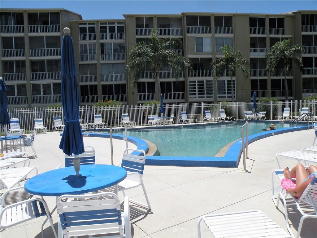 3768 LAKE BAYSHORE DRIVE, BRADENTON, Florida 34205, 2 Bedrooms Bedrooms, 3 Rooms Rooms,1 BathroomBathrooms,Residential,For sale,LAKE BAYSHORE,A4184905