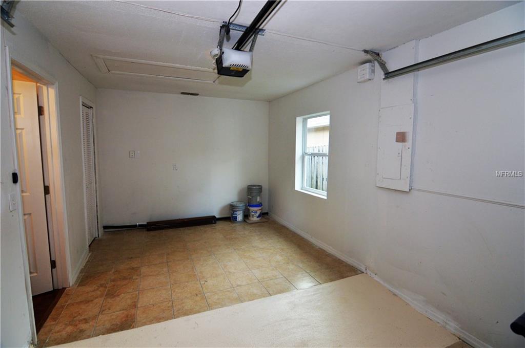 1823 COYOTE PLACE, BRANDON, Florida 33511, 3 Bedrooms Bedrooms, 6 Rooms Rooms,2 BathroomsBathrooms,Residential,For sale,COYOTE,E2205156