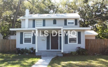 805 E EMMA STREET, TAMPA, Florida 33603, 4 Bedrooms Bedrooms, 3 Rooms Rooms,3 BathroomsBathrooms,Residential,For sale,EMMA,T2913997