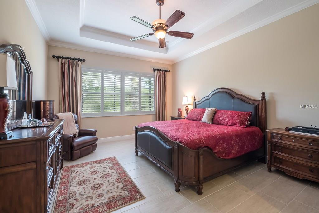 5201 LAKE OVERLOOK AVENUE, BRADENTON, Florida 34208, 4 Bedrooms Bedrooms, 7 Rooms Rooms,3 BathroomsBathrooms,Residential,For sale,LAKE OVERLOOK,A4208821