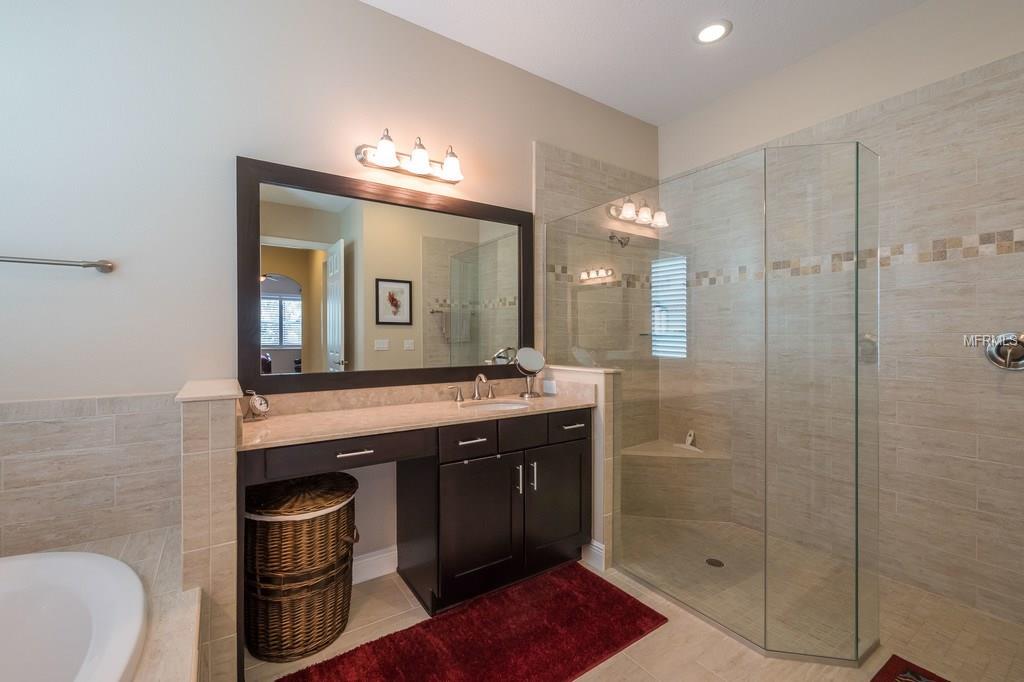 5201 LAKE OVERLOOK AVENUE, BRADENTON, Florida 34208, 4 Bedrooms Bedrooms, 7 Rooms Rooms,3 BathroomsBathrooms,Residential,For sale,LAKE OVERLOOK,A4208821