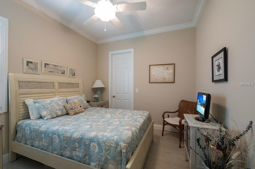 5201 LAKE OVERLOOK AVENUE, BRADENTON, Florida 34208, 4 Bedrooms Bedrooms, 7 Rooms Rooms,3 BathroomsBathrooms,Residential,For sale,LAKE OVERLOOK,A4208821