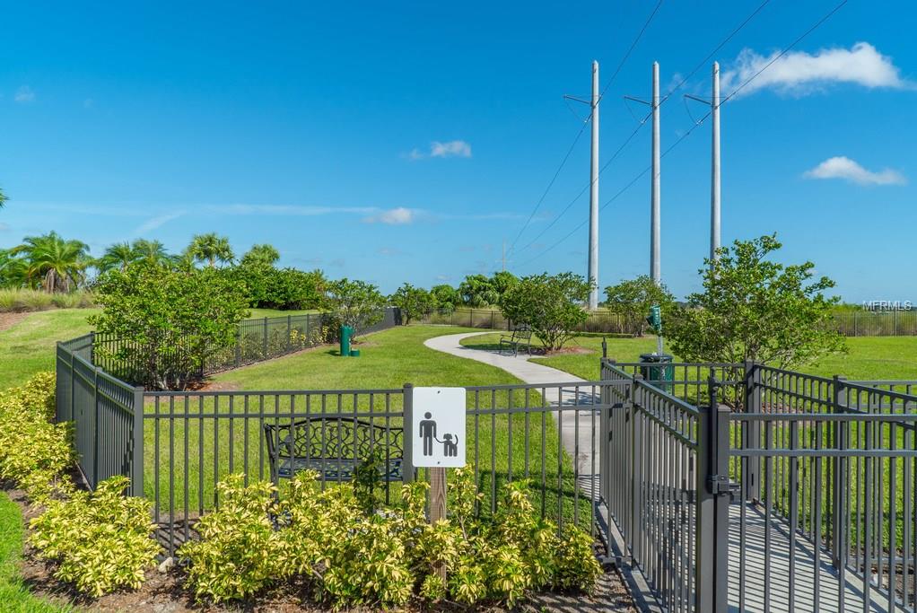 5201 LAKE OVERLOOK AVENUE, BRADENTON, Florida 34208, 4 Bedrooms Bedrooms, 7 Rooms Rooms,3 BathroomsBathrooms,Residential,For sale,LAKE OVERLOOK,A4208821