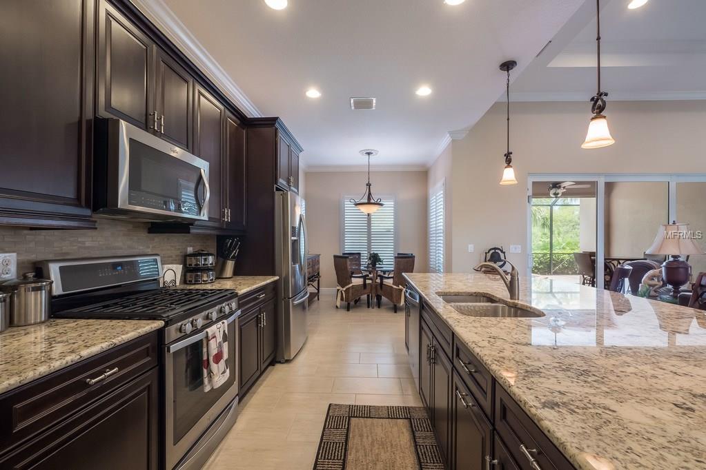 5201 LAKE OVERLOOK AVENUE, BRADENTON, Florida 34208, 4 Bedrooms Bedrooms, 7 Rooms Rooms,3 BathroomsBathrooms,Residential,For sale,LAKE OVERLOOK,A4208821