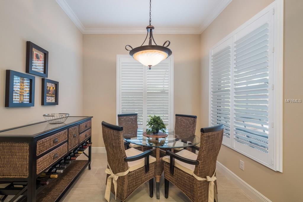 5201 LAKE OVERLOOK AVENUE, BRADENTON, Florida 34208, 4 Bedrooms Bedrooms, 7 Rooms Rooms,3 BathroomsBathrooms,Residential,For sale,LAKE OVERLOOK,A4208821