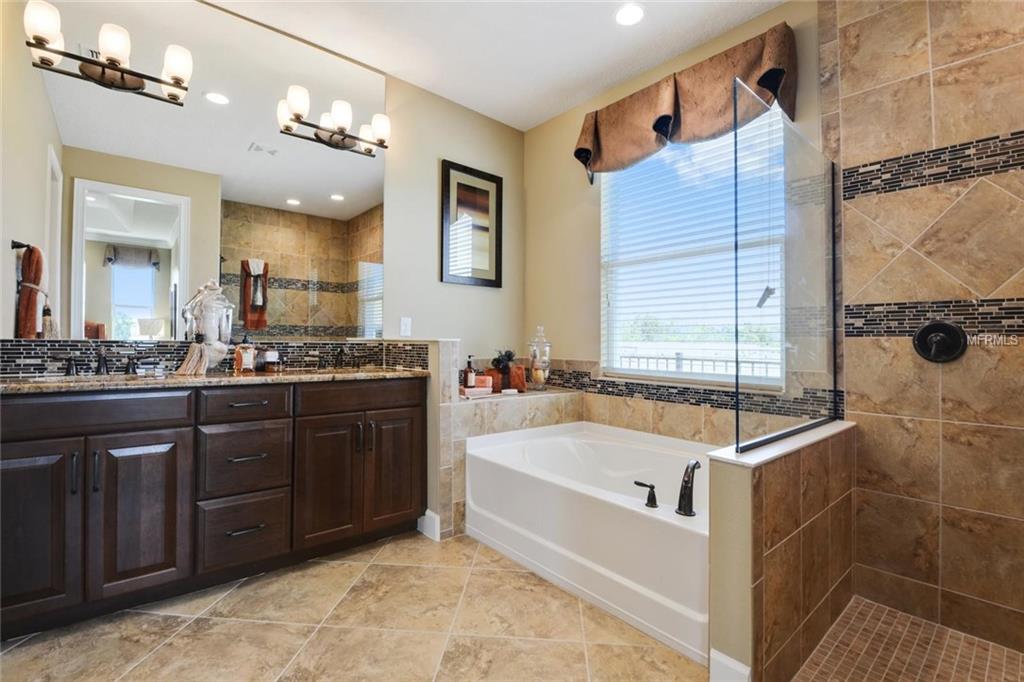 2405 CHATEAU LOOP, KISSIMMEE, Florida 34741, 4 Bedrooms Bedrooms, 3 Rooms Rooms,2 BathroomsBathrooms,Residential,For sale,CHATEAU,O5561358