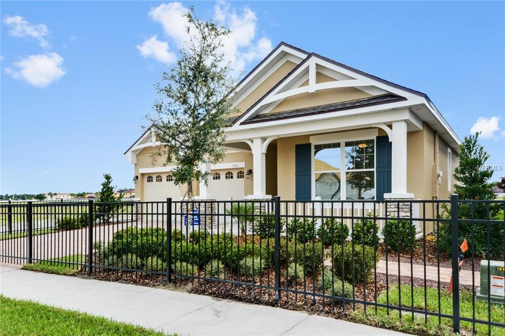 2405 CHATEAU LOOP, KISSIMMEE, Florida 34741, 4 Bedrooms Bedrooms, 3 Rooms Rooms,2 BathroomsBathrooms,Residential,For sale,CHATEAU,O5561358