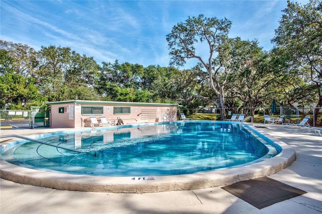 2003 GREENBRIAR BOULEVARD, CLEARWATER, Florida 33763, 2 Bedrooms Bedrooms, 3 Rooms Rooms,1 BathroomBathrooms,Residential,For sale,GREENBRIAR,U7847504