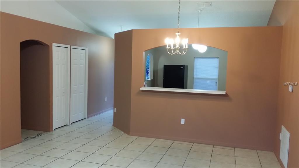 1638 LANSFIELD AVENUE, DELTONA, Florida 32738, 3 Bedrooms Bedrooms, 5 Rooms Rooms,2 BathroomsBathrooms,Residential,For sale,LANSFIELD,V4722938