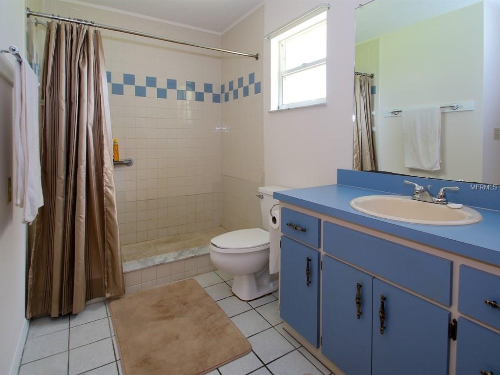 18316 TOWNSEND HOUSE ROAD, DADE CITY, Florida 33523, 2 Bedrooms Bedrooms, 4 Rooms Rooms,2 BathroomsBathrooms,Residential,For sale,TOWNSEND HOUSE,T2903305