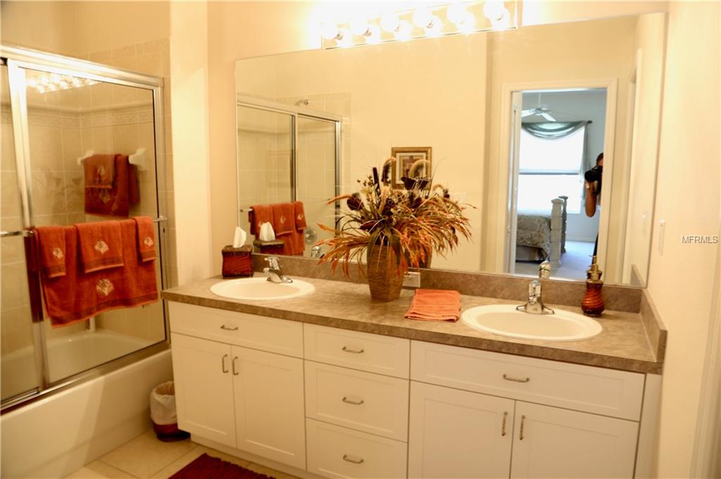 12143 PUTTER GREEN COURT, NEW PORT RICHEY, Florida 34654, 3 Bedrooms Bedrooms, 7 Rooms Rooms,2 BathroomsBathrooms,Residential,For sale,PUTTER GREEN,W7634272