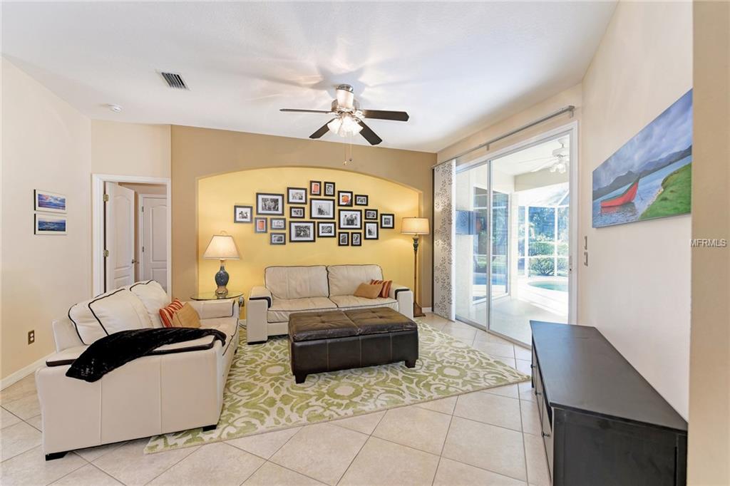 11119 PINE LILLY PLACE, LAKEWOOD RANCH, Florida 34202, 4 Bedrooms Bedrooms, 9 Rooms Rooms,3 BathroomsBathrooms,Residential,For sale,PINE LILLY,A4201710